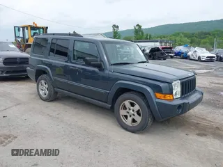 2006 Jeep Commander z VIN 1J8HG48K76C318211, wystawiony jako IAAI lot #42283615 z przebiegiem 159 470 mil mil oraz . Historia ofert i sprzedaży dostępna na DreamBid. Obrazek 1.