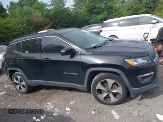 2018 Jeep Compass Latitude with VIN 3C4NJCBB8JT124640, listed as a IAAI auction lot 42182791 with 179,376 mi miles and . Bid and sale history available at DreamBid. Image 13.