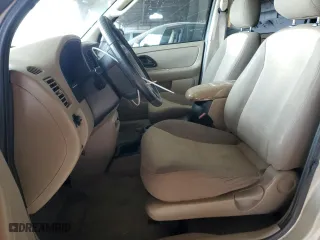2003 Ford Escape XLS Popular with VIN 1FMYU92113KD08154, listed as a Copart auction lot 51543445 with 177,686 mi miles and Salvage Title. Bid and sale history available at carsss.com. Image 7.