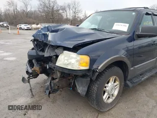 2004 Ford Expedition Special Service with VIN 1FMFU16L24LA55975, listed as a IAAI auction lot 41651208 with 217,030 mi miles. Bid and sale history available at carsss.com. Image 19.