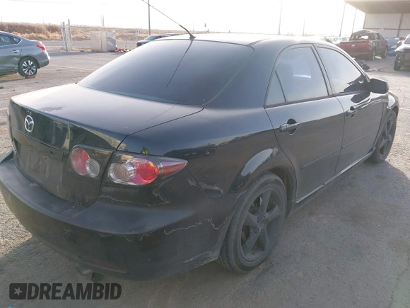 2008 Mazda 6 i Sport VE with VIN 1YVHP80C585M10017, listed as a IAAI auction lot 41553863 with 186,768 mi miles. Bid and sale history available at carsss.com. Image 4.