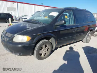 2005 Dodge Caravan SXT with VIN 2D4GP44L75R219429, listed as a IAAI auction lot 41700457 with 238,120 mi miles. Bid and sale history available at carsss.com. Image 18.