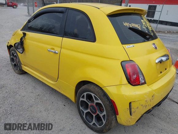 2016 FIAT 500 Turbo with VIN 3C3CFFHH2GT165364, listed as a IAAI auction lot 41610604 with 1 mi miles. Bid and sale history available at carsss.com. Image 3.