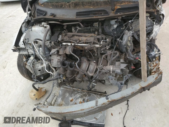 2015 Ford Fiesta S z VIN 3FADP4AJ0FM140721, wystawiony jako Copart lot #58148075 z przebiegiem 121 404 mil mil oraz Szkoda całkowita • Salvage title. Historia ofert i sprzedaży dostępna na DreamBid. Obrazek 11.