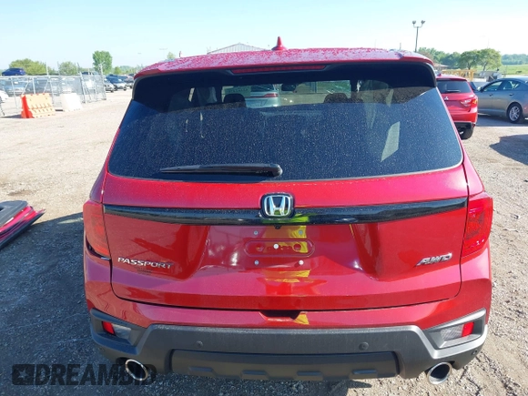 2025 Honda Passport EX-L с VIN 5FNYF8H56SB001075, выставлен на аукционе IAAI как лот 42262450 с пробегом Не указан миль и . История ставок и продаж доступна на DreamBid. Изображение 16.