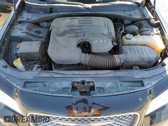 2019 Chrysler 300 Touring with VIN 2C3CCAAG1KH733179, listed as a Copart auction lot 47305945 with 81,218 mi miles and Clean Title. Bid and sale history available at carsss.com. Image 11.