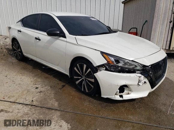 2021 Nissan Altima 2.5 SR with VIN 1N4BL4CV7MN394058, listed as a Copart auction lot 46739545 with 59,906 mi miles and Salvage Title. Bid and sale history available at carsss.com. Image 4.