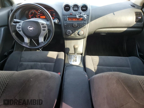 2009 Nissan Altima S with VIN 1N4AL21E69N493786, listed as a Copart auction lot 52427125 with 135,767 mi miles and Salvage Title. Bid and sale history available at DreamBid. Image 8.