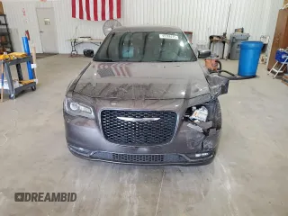 2015 Chrysler 300 with VIN 2C3CCABG6FH921328, listed as a Copart auction lot 49386275 with 159,289 mi miles and Salvage Title. Bid and sale history available at carsss.com. Image 5.