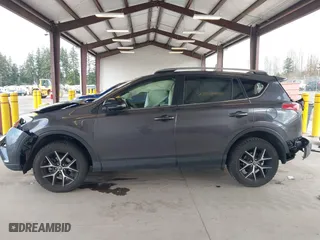2018 Toyota RAV4 SE with VIN JTMJFREV4JJ742585, listed as a IAAI auction lot 41812675 with 51,672 mi miles. Bid and sale history available at carsss.com. Image 14.