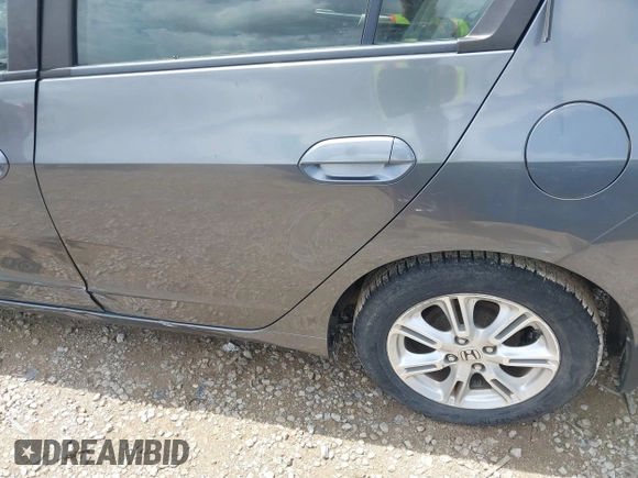 2010 Honda Insight EX with VIN JHMZE2H71AS008487, listed as a IAAI auction lot 42533409 with 95,765 mi miles and . Bid and sale history available at DreamBid. Image 16.