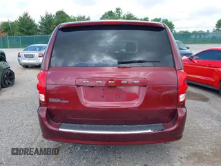 2017 Dodge Grand Caravan SE z VIN 2C4RDGBG3HR618462, wystawiony jako IAAI lot #42234091 z przebiegiem 200 677 mil mil oraz . Historia ofert i sprzedaży dostępna na DreamBid. Obrazek 15.