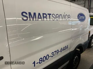 2019 Ford Transit z VIN 1FTYR1YM8KKB87839, wystawiony jako IAAI lot #42511206 z przebiegiem 178 823 mil mil oraz . Historia ofert i sprzedaży dostępna na DreamBid. Obrazek 28.