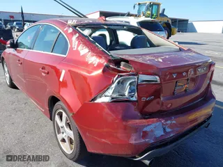 2013 Volvo S60 T5 Premier with VIN YV1612FS3D1232484, listed as a IAAI auction lot 41961900 with 127,059 mi miles. Bid and sale history available at carsss.com. Image 12.