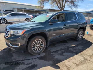 2019 GMC Acadia SLE z VIN 1GKKNSLS3KZ166387, wystawiony jako Copart lot #50796575 z przebiegiem 102 589 mil mil oraz Szkoda całkowita • Salvage title. Historia ofert i sprzedaży dostępna na DreamBid. Obrazek 1.