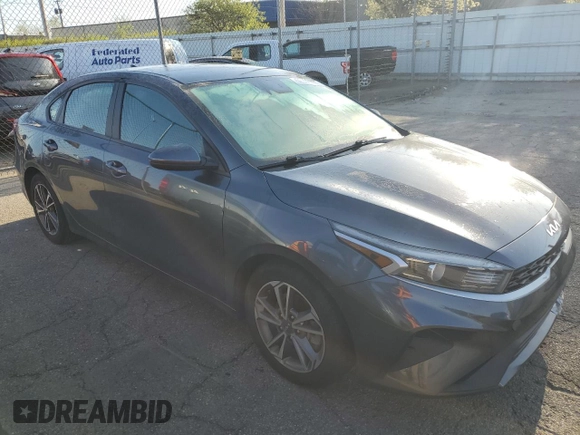 2022 Kia Forte LXS with VIN 3KPF24AD9NE462178, listed as a Copart auction lot 52307785 with 86,605 mi miles and Salvage Title. Bid and sale history available at carsss.com. Image 4.