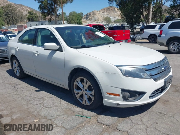 2012 Ford Fusion SE z VIN 3FAHP0HG1CR439198, wystawiony jako IAAI lot #42272610 z przebiegiem 151 249 mil mil oraz . Historia ofert i sprzedaży dostępna na DreamBid. Obrazek 1.