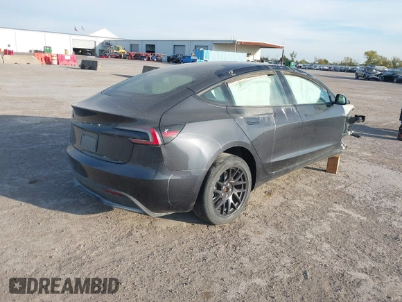 2024 Tesla Model 3 with VIN 5YJ3E1EA2RF731288, listed as a IAAI auction lot 40845607 with 1 mi miles. Bid and sale history available at carsss.com. Image 4.