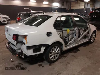 2010 Volkswagen Jetta SE с VIN 3VWRZ7AJ0AM162980, выставлен на аукционе IAAI как лот 42275941 с пробегом 88 142 миль миль и . История ставок и продаж доступна на DreamBid. Изображение 4.