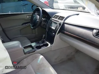 2017 Toyota Camry XLE z VIN 4T1BF1FK0HU403059, wystawiony jako IAAI lot #42112842 z przebiegiem 99 782 mil mil oraz . Historia ofert i sprzedaży dostępna na DreamBid. Obrazek 5.