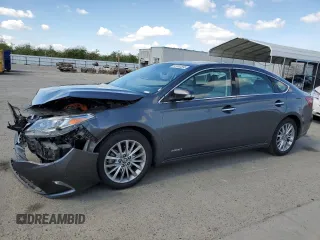 2018 Toyota Avalon Hybrid XLE Plus z VIN 4T1BD1EB4JU060916, wystawiony jako Copart lot #47883595 z przebiegiem 106 333 mil mil oraz Szkoda całkowita • Salvage title. Historia ofert i sprzedaży dostępna na DreamBid. Obrazek 1.