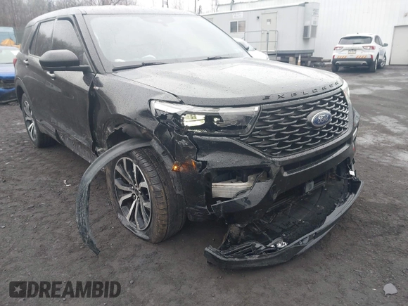 2022 Ford Explorer ST-Line with VIN 1FMSK8KH5NGA77560, listed as a IAAI auction lot 41952142 with 44,856 mi miles. Bid and sale history available at carsss.com. Image 6.
