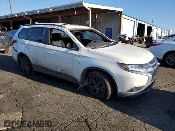 2018 Mitsubishi Outlander ES with VIN JA4AZ3A33JZ064156, listed as a Copart auction lot 55072645 with Not provided miles and Non repairable. Bid and sale history available at DreamBid. Image 4.