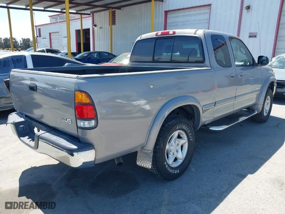 2001 Toyota Tundra Ltd with VIN 5TBRT38131S126759, listed as a IAAI auction lot 41911493 with 158,935 mi miles. Bid and sale history available at carsss.com. Image 4.