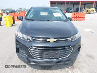 2022 Chevrolet Trax LS with VIN KL7CJNSM8NB550157, listed as a IAAI auction lot 39952108 with 17,287 mi miles. Bid and sale history available at carsss.com. Image 12.