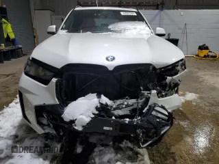 2024 BMW X5 xDrive40i with VIN 5UX23EU03R9V09854, listed as a Copart auction lot 44907595 with 21,147 mi miles and Salvage Title. Bid and sale history available at carsss.com. Image 5.