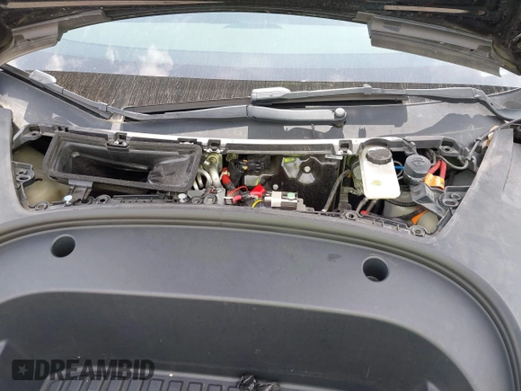 2023 Tesla Model 3 z VIN 5YJ3E1EA5PF484040, wystawiony jako IAAI lot #42128327 z przebiegiem 51 210 mil mil oraz . Historia ofert i sprzedaży dostępna na DreamBid. Obrazek 10.