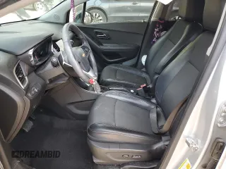 2020 Chevrolet Trax LT z VIN KL7CJLSB4LB322740, wystawiony jako Copart lot #52455315 z przebiegiem 62 462 mil mil oraz Szkoda całkowita • Salvage title. Historia ofert i sprzedaży dostępna na DreamBid. Obrazek 7.