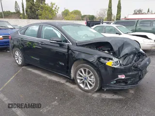2018 Ford Fusion Energi SE with VIN 3FA6P0PU2JR277481, listed as a IAAI auction lot 41778140 with 51,933 mi miles. Bid and sale history available at carsss.com. Image 1.