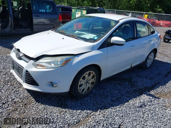 2012 Ford Focus SE with VIN 1FAHP3F27CL218986, listed as a IAAI auction lot 42633997 with 163,414 mi miles and . Bid and sale history available at DreamBid. Image 2.