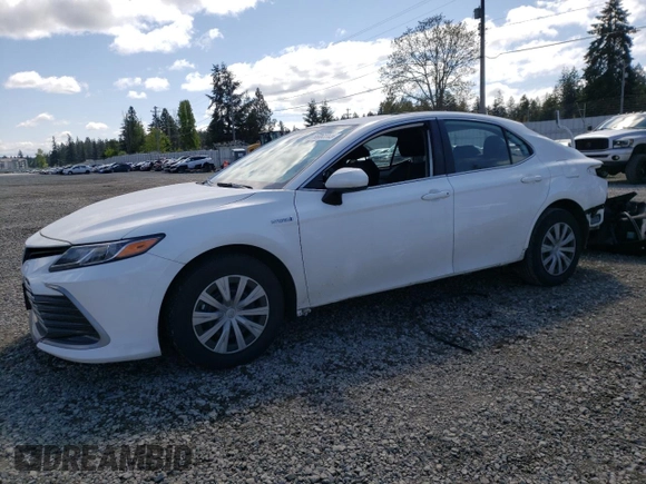 2021 Toyota Camry Hybrid LE with VIN 4T1C31AK0MU563909, listed as a Copart auction lot 55063965 with 26,802 mi miles and Salvage Title. Bid and sale history available at carsss.com. Image 1.