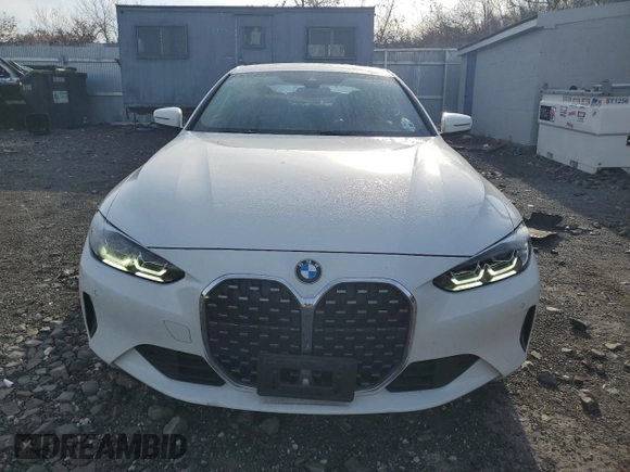 2023 BMW 4 Series 430i xDrive z VIN WBA73AP01PCM95171, wystawiony jako Copart lot #83039954 z przebiegiem 22 881 mil mil oraz Szkoda całkowita • Salvage title. Historia ofert i sprzedaży dostępna na DreamBid. Obrazek 5.