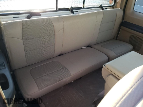 2005 Ford F-350 XL with VIN 1FTWX31505EC58627, listed as a Copart auction lot 75757994 with 116,676 mi miles and Salvage Title. Bid and sale history available at DreamBid. Image 10.