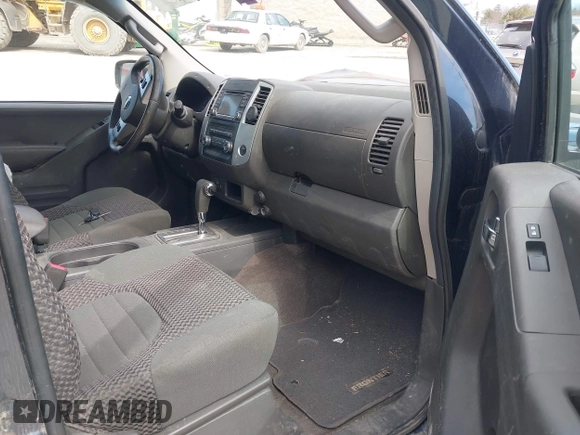 2015 Nissan Frontier SV with VIN 1N6AD0CW5FN758076, listed as a IAAI auction lot 41990940 with 141,517 mi miles and . Bid and sale history available at DreamBid. Image 5.