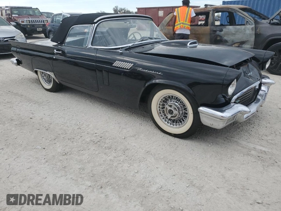 1957 Ford Thunderbird with VIN D7FH241317, listed as a Copart auction lot 78263654 with 92,102 mi miles and Salvage Title. Bid and sale history available at DreamBid. Image 4.