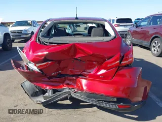 2017 Ford Focus SE с VIN 1FADP3F28HL222826, выставлен на аукционе IAAI как лот 42022400 с пробегом 44 731 миль миль и . История ставок и продаж доступна на DreamBid. Изображение 16.