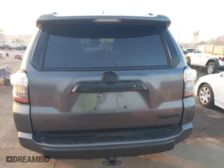 2018 Toyota 4Runner SR5 with VIN JTEBU5JR4J5528003, listed as a IAAI auction lot 41365391 with 36,941 mi miles. Bid and sale history available at carsss.com. Image 16.