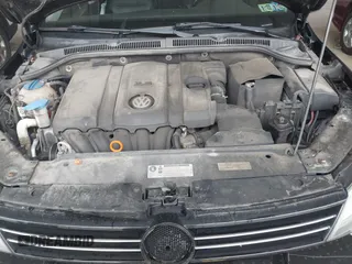 2013 Volkswagen Jetta SE z VIN 3VWDP7AJXDM353228, wystawiony jako IAAI lot #42364744 z przebiegiem 132 672 mil mil oraz . Historia ofert i sprzedaży dostępna na DreamBid. Obrazek 10.
