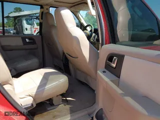 2004 Ford Expedition Eddie Bauer with VIN 1FMFU18L74LA94395, listed as a IAAI auction lot 41998486 with 192,619 mi miles. Bid and sale history available at carsss.com. Image 8.