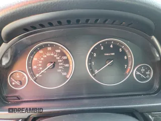 2013 BMW 5 Series 535i xDrive z VIN WBAFU7C59DDU73258, wystawiony jako Copart lot #56858785 z przebiegiem Nie podano mil oraz Szkoda całkowita • Salvage title. Historia ofert i sprzedaży dostępna na DreamBid. Obrazek 9.