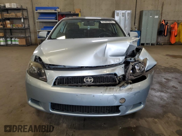 2006 Scion tC z VIN JTKDE177860133103, wystawiony jako Copart lot #57491835 z przebiegiem 201 975 mil mil oraz Szkody całkowita. Historia ofert i sprzedaży dostępna na DreamBid. Obrazek 5.