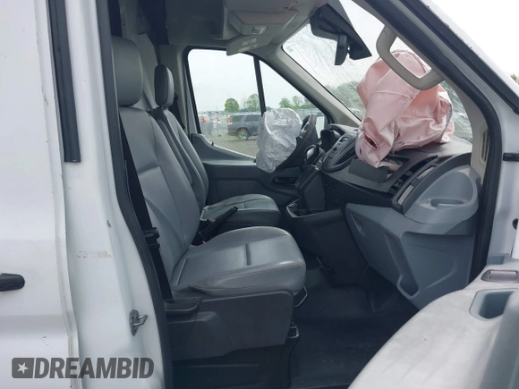 2018 Ford Transit z VIN 1FTYR2CM6JKA77870, wystawiony jako IAAI lot #42087185 z przebiegiem 142 452 mil mil oraz . Historia ofert i sprzedaży dostępna na DreamBid. Obrazek 5.