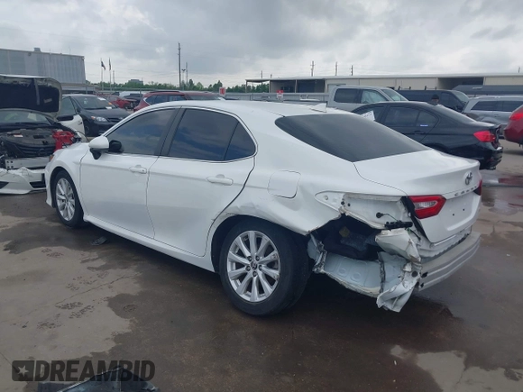 2020 Toyota Camry LE with VIN 4T1C11AK3LU361294, listed as a IAAI auction lot 41915072 with 107,682 mi miles. Bid and sale history available at carsss.com. Image 3.