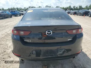 2022 Mazda 3 2.0 with VIN 3MZBPAA7XNM318683, listed as a Copart auction lot 70668574 with Not Provided miles and Salvage Title. Bid and sale history available at DreamBid. Image 6.