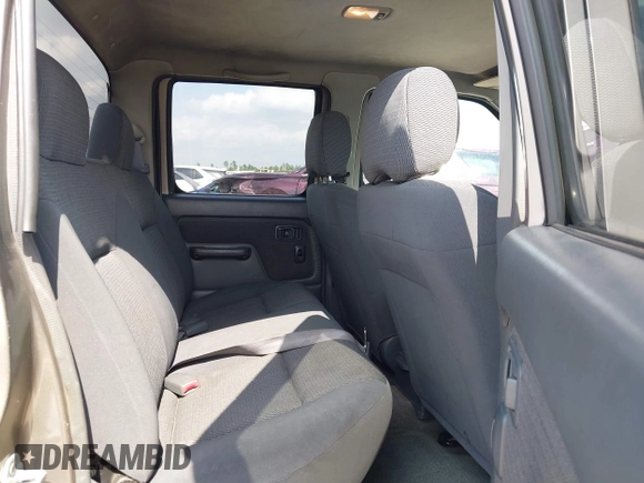 2004 Nissan Frontier XE z VIN 1N6ED29X04C467975, wystawiony jako IAAI lot #42168457 z przebiegiem 171 354 mil mil oraz . Historia ofert i sprzedaży dostępna na DreamBid. Obrazek 8.