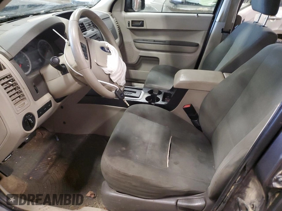 2012 Ford Escape XLS z VIN 1FMCU0C75CKB77464, wystawiony jako Copart lot #54835735 z przebiegiem 225 885 mil mil oraz Nie do naprawy • Non repairable. Historia ofert i sprzedaży dostępna na DreamBid. Obrazek 7.